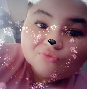 Meet your Posher, Esperanza